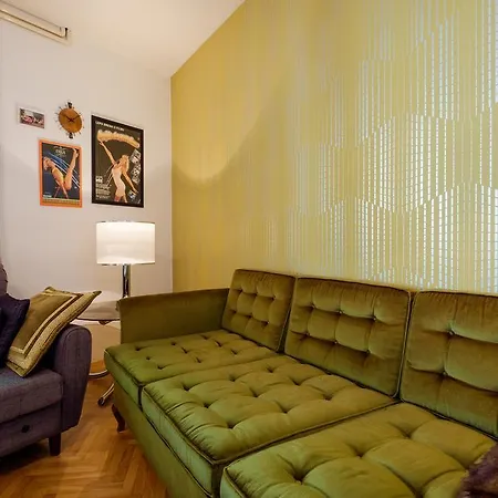 Apartment H0f0s *
