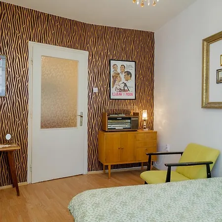 H0f0s Apartment *